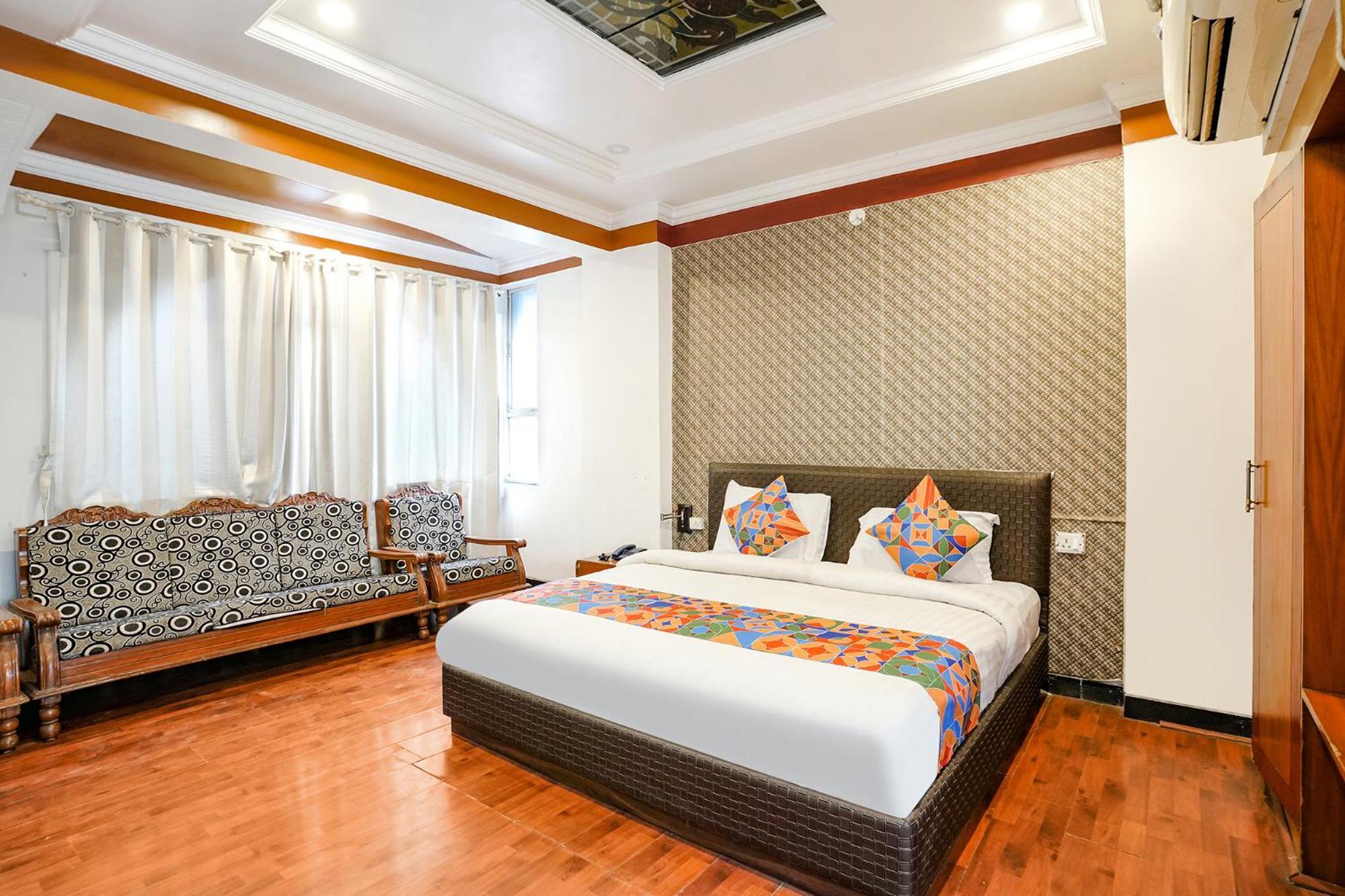 OYO 14803 Hotel Meher Silver Inn Nashik Exterior foto
