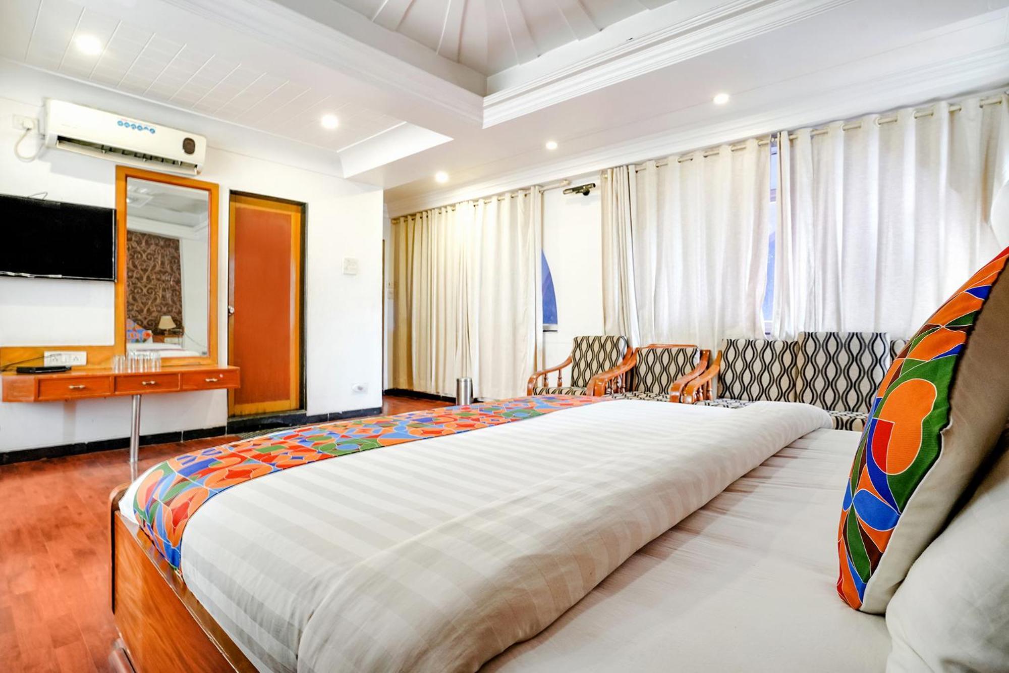 OYO 14803 Hotel Meher Silver Inn Nashik Exterior foto